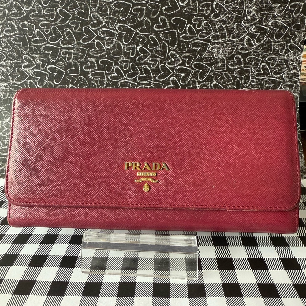 Prada Women's Red Wallet